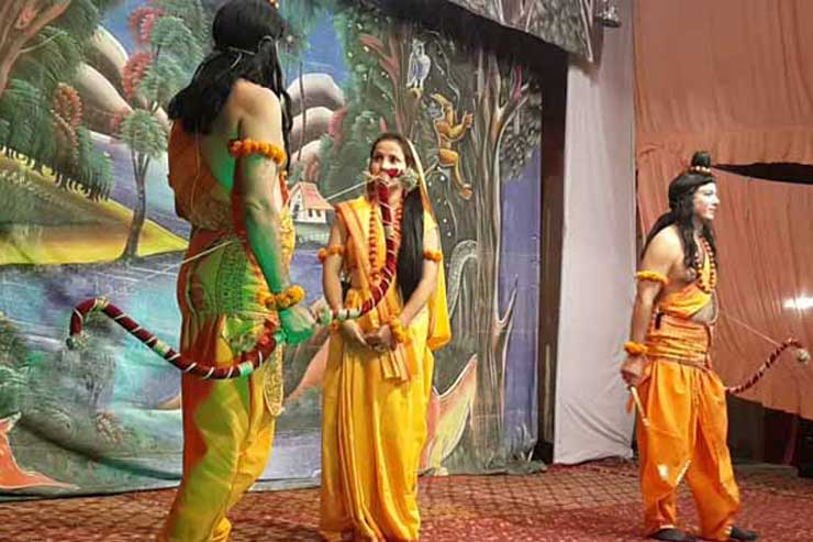 Guided Ramlila Viewing in Varanasi